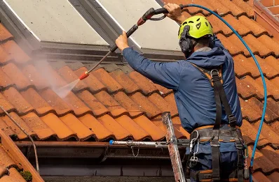 Démoussage et hydrofuge de toiture à Anvin